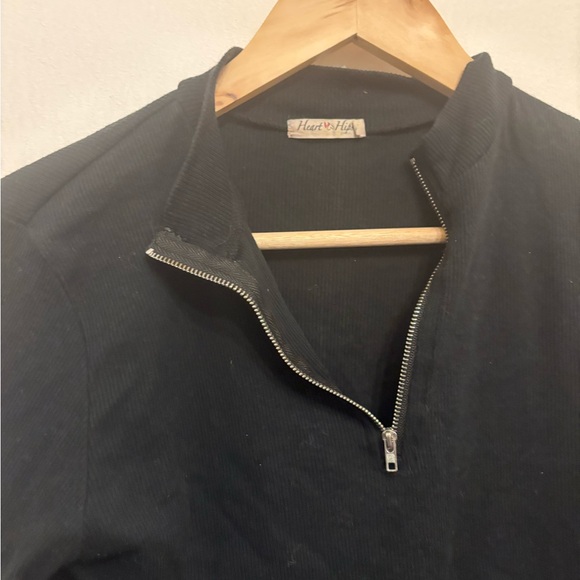 Heart & Hips Black Long Sleeve Zip-Up Top - Picture 2 of 4